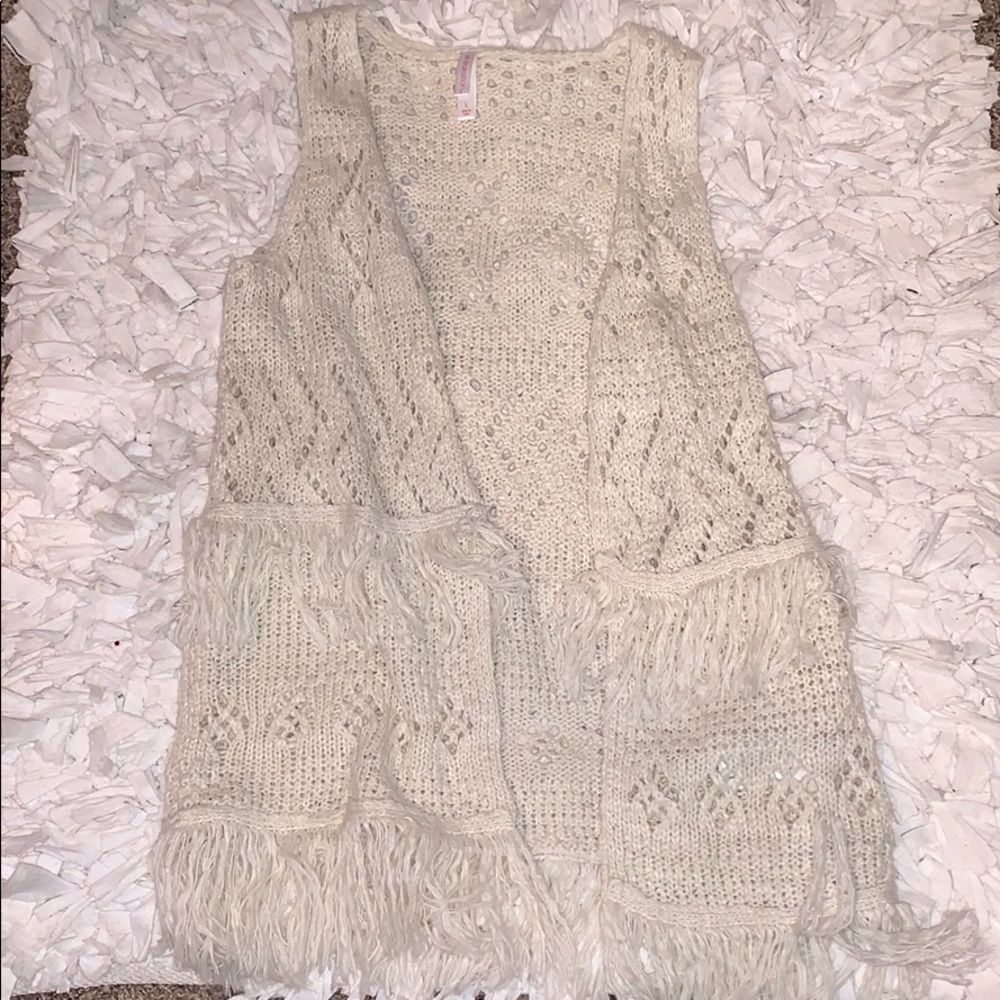 Cream fringe shawl